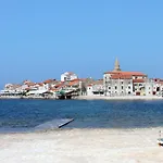 Apartments With A Parking Space Umag - 21460