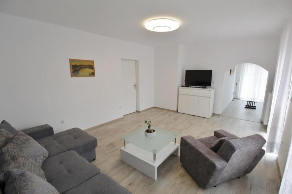 With A Parking Space - 21460 Apartman